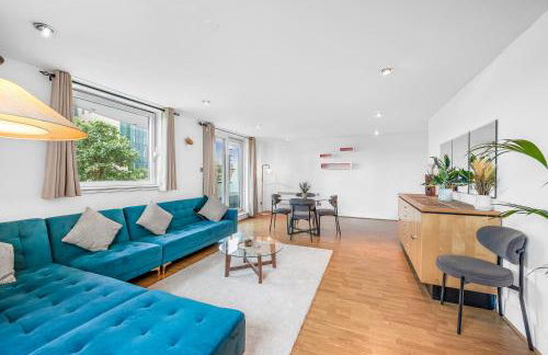 Riverside Apartments with Balcony, 1 Min Walk to Vauxhall Station - Foto 10