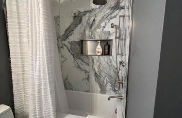 Luxe Central Suburban Retreat - Foto 22