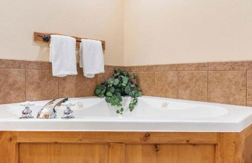 Milby Hideaway with On-site Amenities - Foto 37