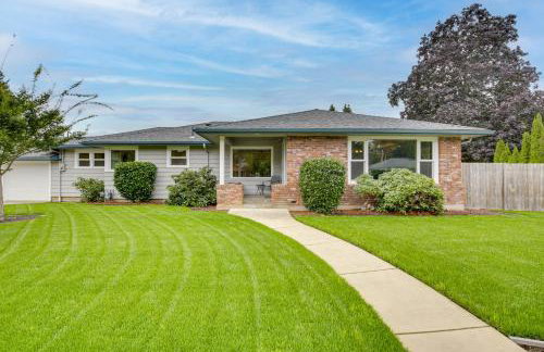 Willamette Valley Family Home with Fenced Yard - Foto 1