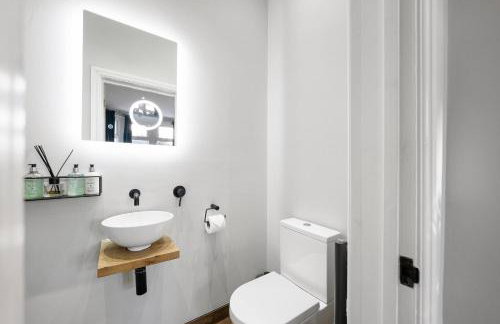 Stylish modern apartment near the city centre with nearby off-road parking - Foto 20