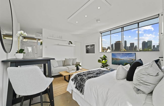 Modern Potts Point Studio - Photo 7