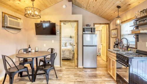 Rustic getaway in the woods - Foto 5