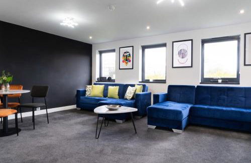 Superior 1-Bed Apartment with 2 Sofa Beds Sleeps 6 - Foto 1