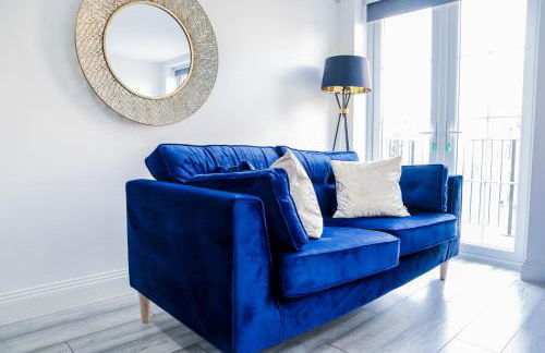 Elegant Apartments in Staines l Free Onsite Parking - Foto 11