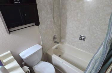 Rainbow Row - Two Private Units in Complex, near Mendenhall Glacier, Trails, and Conveniences! - Foto 54