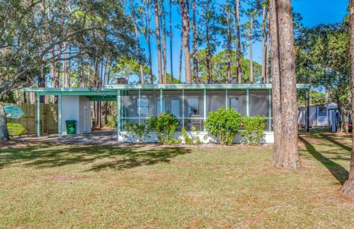 Shoreline Serenity- The Golden Goat on the Bay - Foto 1