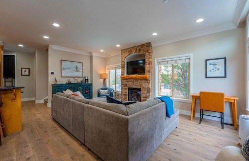 Heavens Gate LS48 Ski Retreat Hot Tub & Views - Foto 7