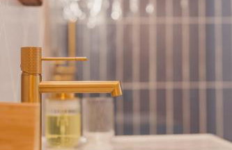 Villa renovada vista al mar y piscina climatizada - Foto 52