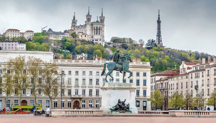 Tour a pie autoguiado de Lyon con una aplicación - Foto 1