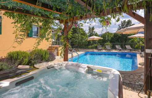 Stunning Home In Jurdani - Foto 2