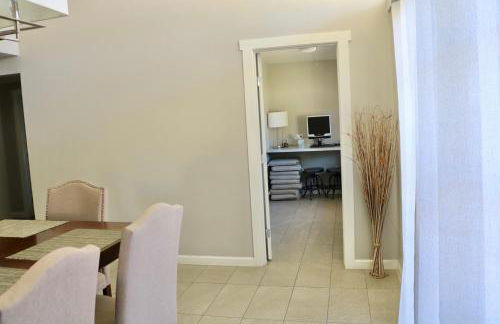 Modern Mini Golf Oasis - Foto 55