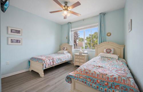 Lovely 2-Bedroom plus Den Condo in Greenlinks Resort - Photo 46