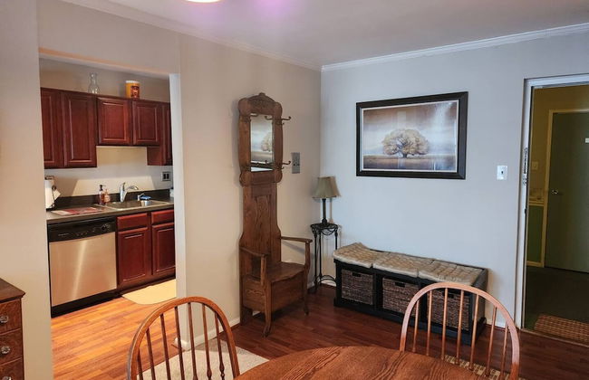 Beautiful APT W Office Area 2BR Long Term - Foto 12