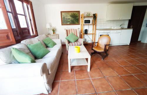 Apartamento-Estudio en Villa con Piscina - Photo 12