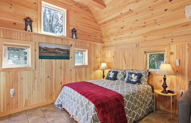 Avonlea Forest Hill Cottages - Photo 54