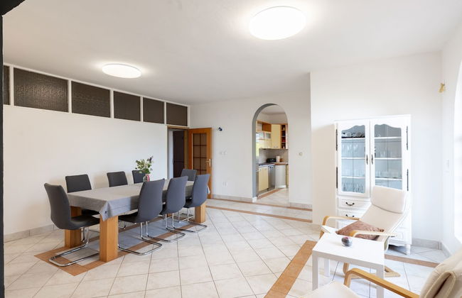 House Rose With Garden and Pool - Foto 16