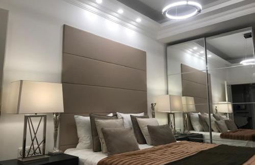 LAZARE Maison de Maître , appartements de standing avec parking privatif à seulement 7 minutes à pied du centre historique de Béziers - Foto 4