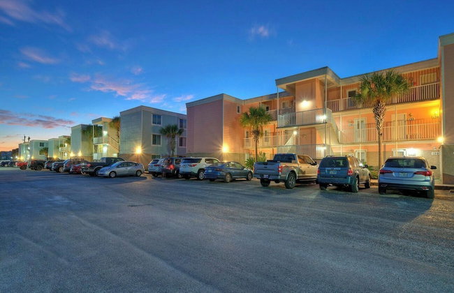 Oceanfront Condo w/ Private Balcony Pool + Tennis Bubbly Blew by Avantstay - Photo 119