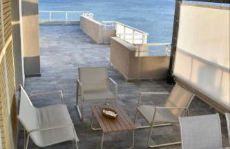 SeaBreeze Penthouse with Private Parking - Foto 1