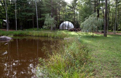 Incredible Spacious Dome for A Group Glamping Experience Surrounded by Nature in Woodridge, New York - Foto 24