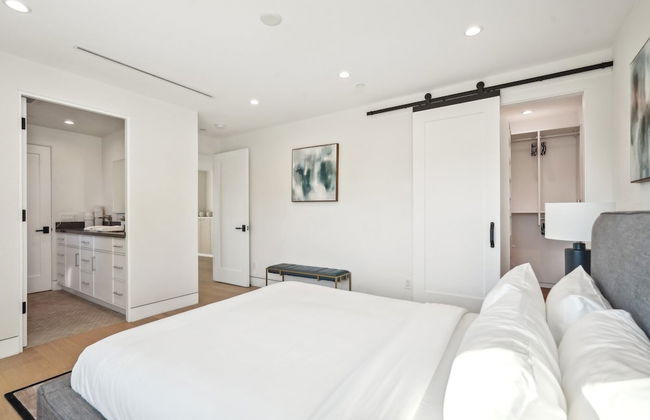 Curson Modern - Photo 8