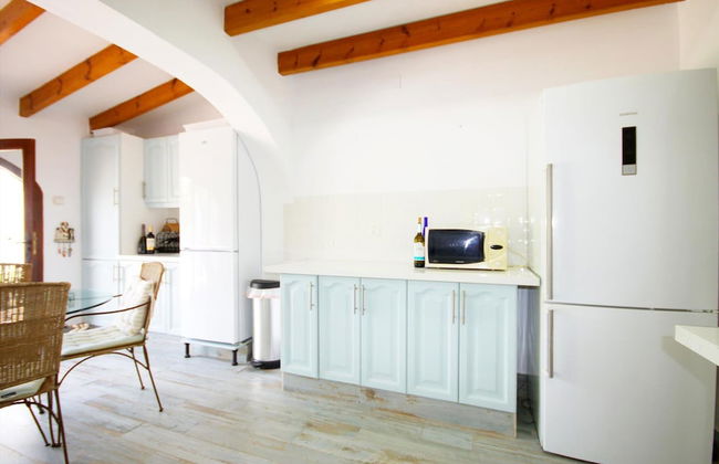 Rosal in El Tosalet With 5 Bedrooms and 3 Bathrooms - Foto 18