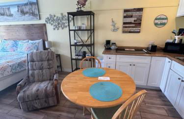 Unit 125 at Park Place in Cedar Key, FL - Foto 2
