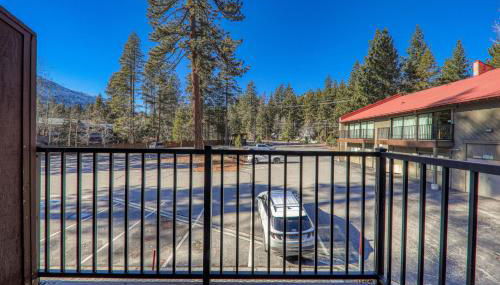 Modern Studio Deluxe #231 at Donner Lake Village - Foto 2