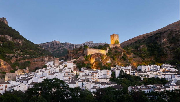Tour nocturno por Cazorla - Foto 2