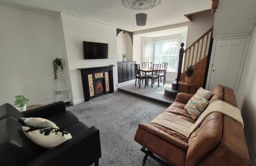 2 Bed Maisonette with Sofa Bed - Ideal for Groups #26C - Foto 18