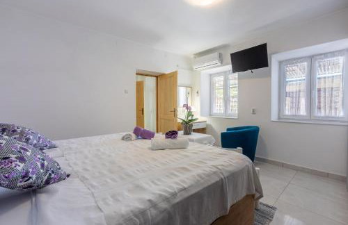 Holiday House Julija - Foto 16