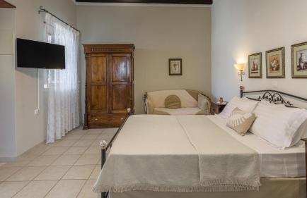 Anastasia's Triovasalos - Foto 17