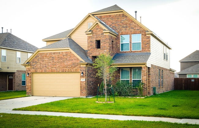 6Bdrm 2.5Bath 10Beds - Rosenberg - Foto 1