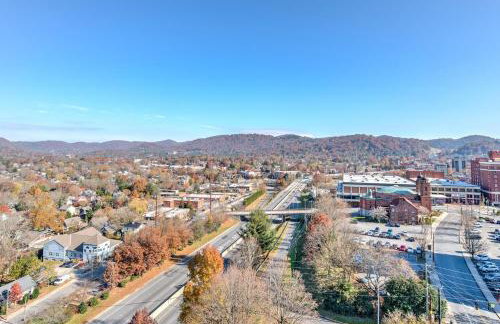 The Asheville Club at 151 - Foto 19