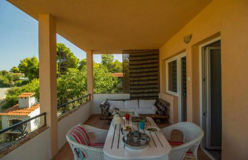 Apartments-Estate under the Paintbrush - Photo 61