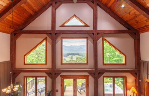 Chasing Sunsets: A Cozy 2-Bedroom Cabin in Smoky Mts with Stunning Mountain Views. - Foto 23