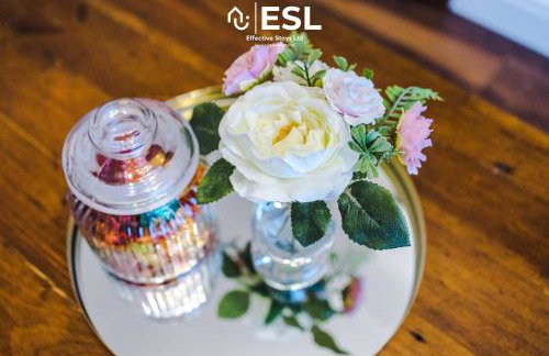 Open Plan - 3 Bedroom House - Garden and Outdoor Seating - Driveway Parking - Short Drive to City Centre - Foto 24