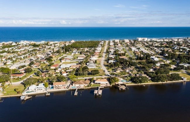 Amazing Pet Friendly 3 Bed House - Heated Pool 3 Bedroom Home by RedAwning - Foto 29