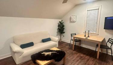 Trendy-attic at rice village - Foto 5