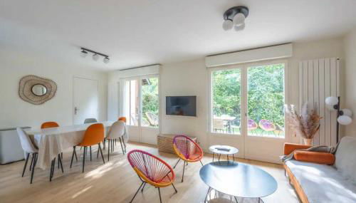 Charming House With Garden in Residence With Pool - Foto 2, Garden