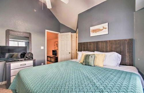 Deck, Pool and Views Lake of the Ozarks Condo - Foto 13