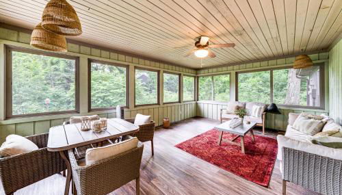 Geneva Lake Adventures Family Retreat with Patio - Foto 2