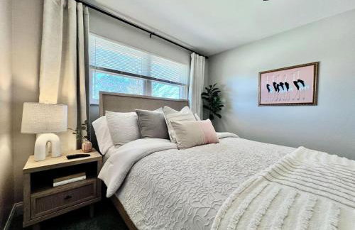 All the Vibes Poolside in Trenton - Foto 32