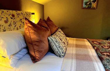 Victorian Apartment with Sea Views - Photo 3