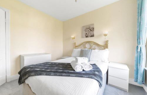 Georgian home with hot tub - Foto 28