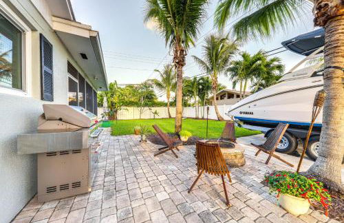 Location, Location! Stylish Home in Palm Beach! - Photo 3