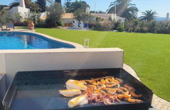 Charming Villa with Pool & Scenic Garden - Foto 76