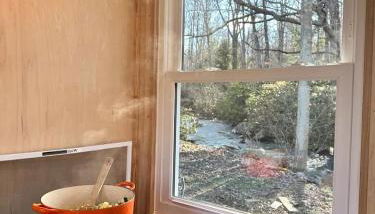 Friendsville Renovated Container Rental, for True Glamping Experiences in Maryland - Foto 2