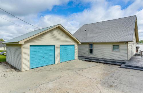 Lakefront Oscar Home with Game Room and Boat Dock! - Foto 37